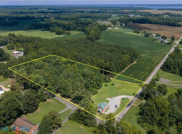 2761 Old Virginia Street, Urbanna, VA 23175