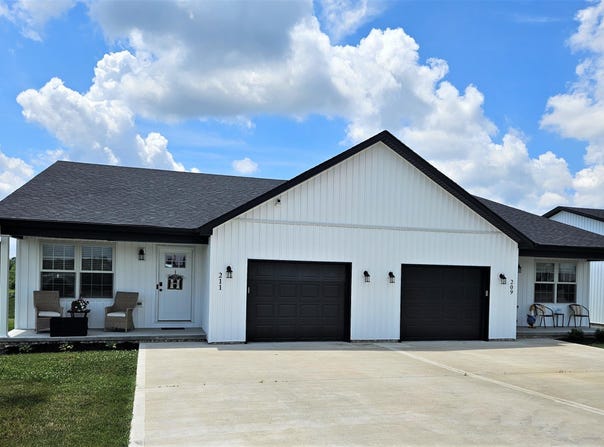 209-211 Wyldwood Way, Berea, KY 40403