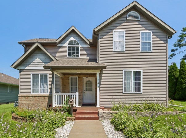 107 South Street, Baraboo, WI 53913