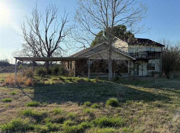 618 Chieftan Drive, Wetumka, OK 74883