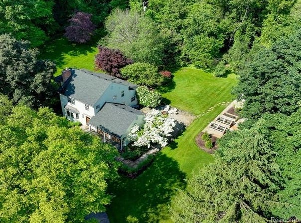 32965 Franklin Court, Franklin, MI 48025