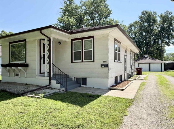 444 N Maxwell St, McPherson, KS 67460