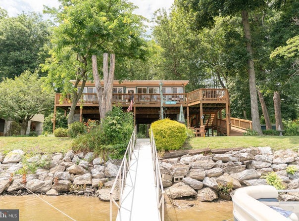 57 BEECH ISLAND, MIDDLETOWN, PA 17057
