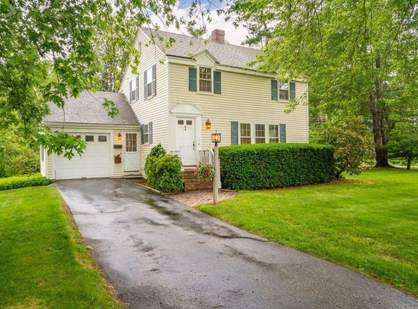 5 Phillips Road, Falmouth, ME 04105