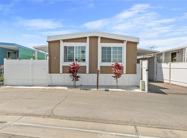 15621 Beach Blvd, Westminster, CA 92683