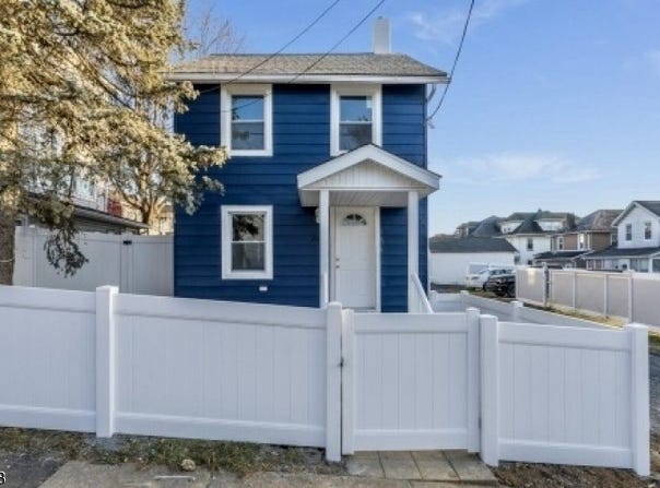 288 Marshall St, Phillipsburg Town, NJ 08865-3228