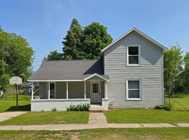 219 E Main, Mancelona, MI 49659