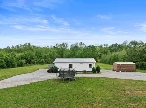 207 Burcham Way, Florence, AL 35633