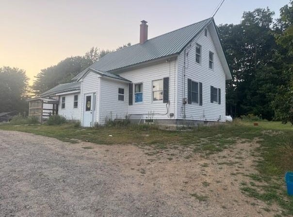 18 Hunts Meadow Road, Whitefield, ME 04353