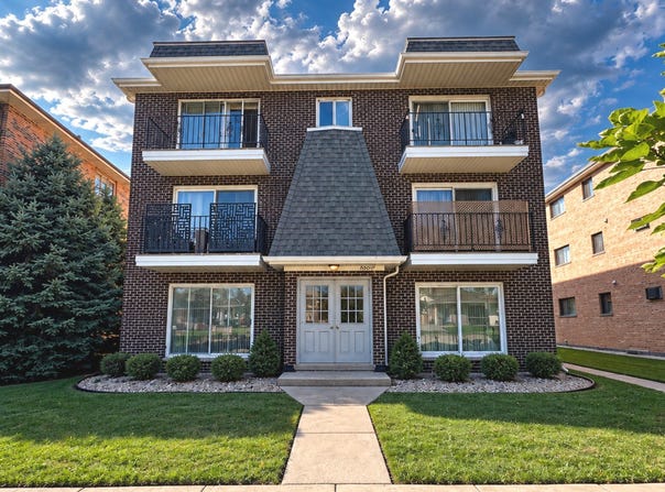 6119 Marshall Avenue, Chicago Ridge, IL 60415