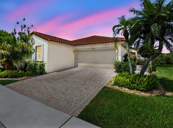 11543 Colonnade Drive, Boynton Beach, FL 33437