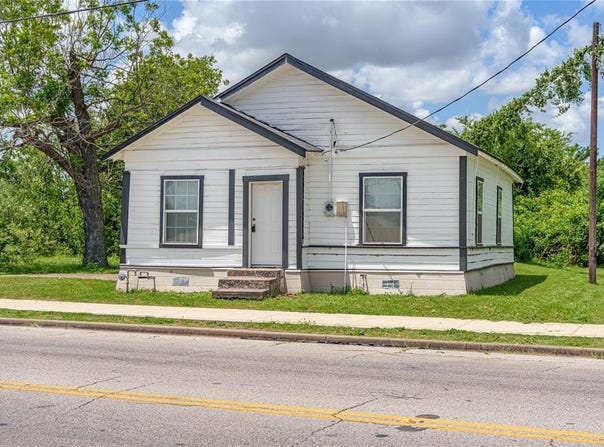 300 Clifton Street, Waco, TX 76704