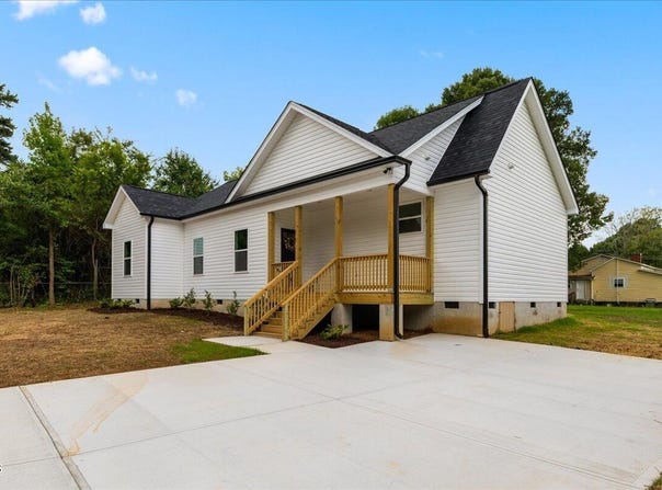 1907 Stout Street, Burlington, NC 27215