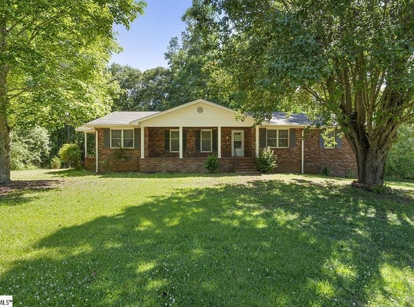 18348 25 Highway, Ware Shoals, SC 29692