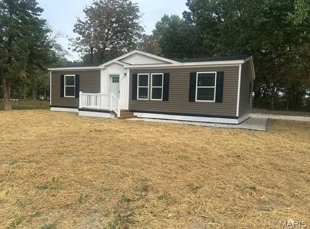 58 Beach Circle, Moscow Mills, MO 63362