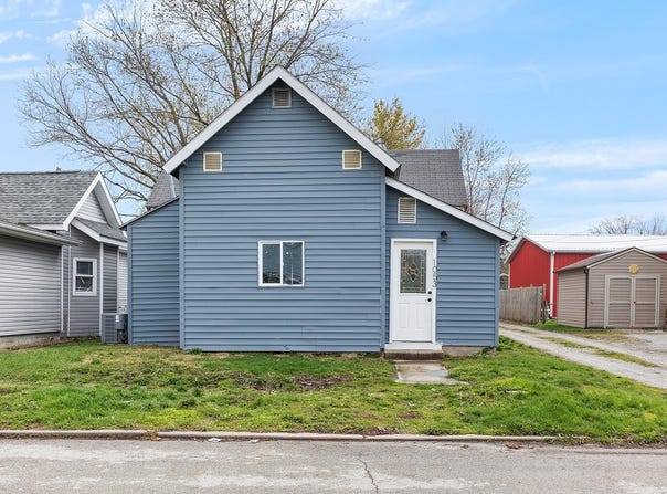 1053 Gentry Street, Frankfort, IN 46041-1347