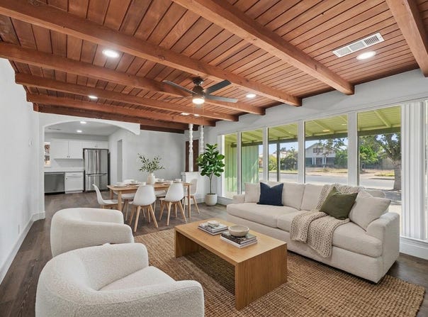 1049 N Farris Avenue, Fresno, CA 93728