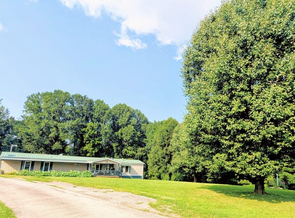 760 E Everton Road, Connersville, IN 47331