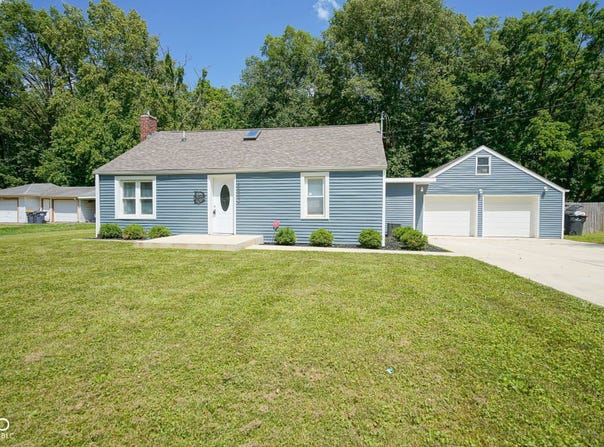 5902 Oak Lane, Anderson, IN 46013