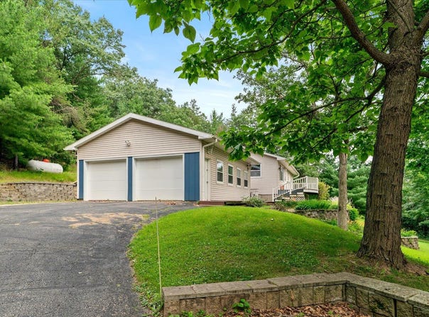 5466 Hamilton Ave, Sparta, WI 54656