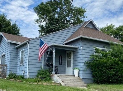 220 N 1st Street, Carlisle, IA 50047