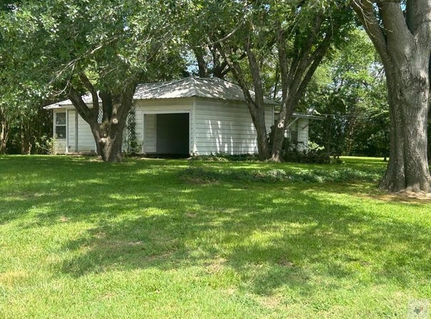 350 Ash, Maud, TX 75567