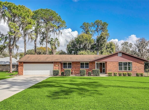 111 CARDINAL LANE, EUSTIS, FL 32726