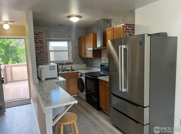 225 E 8th Ave, Longmont, CO 80504
