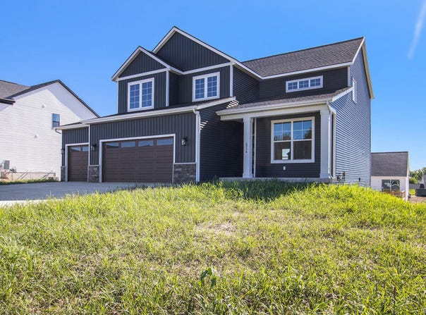 6936 Caliburn Drive SE, Caledonia, MI 49316