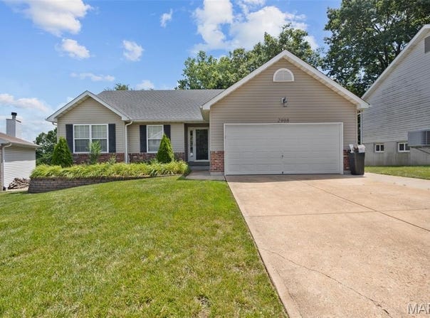 2908 Elderwood Circle, High Ridge, MO 63049