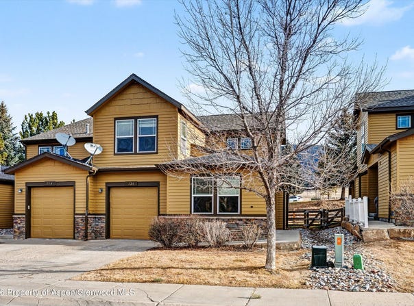 124 E Cathedral Court, New Castle, CO 81647