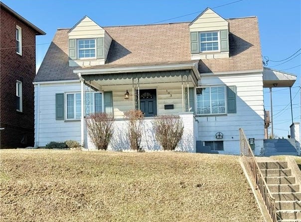 183 Pittsburgh Cir, Ellwood City, PA 16117