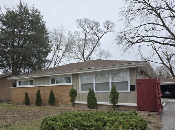 3109 Sussex Avenue, Markham, IL 60428