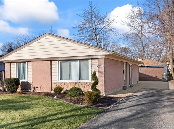 16340 Justine Street, Markham, IL 60428