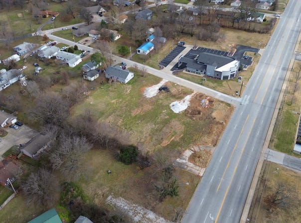 711 W 32nd Street, Joplin, MO 64804