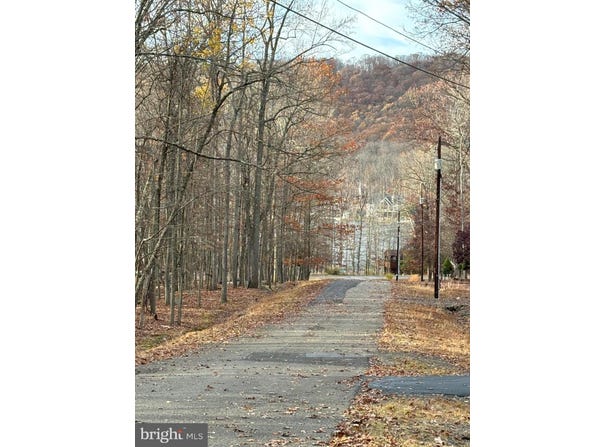 D126 W TUSCARORA DRIVE, HAZLETON, PA 18202