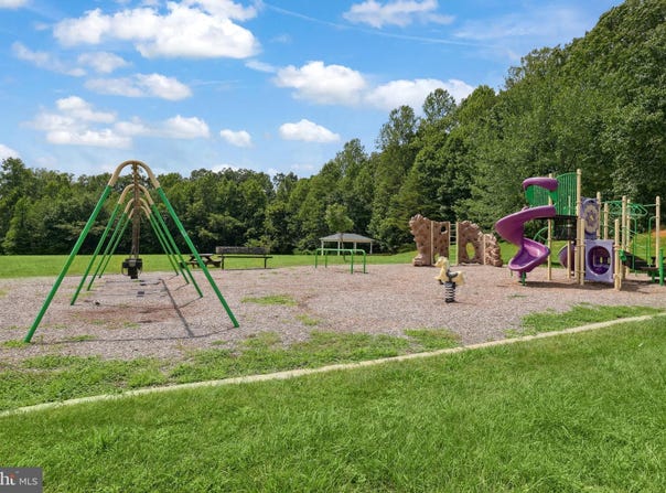 24 MONTGOMERY DRIVE, STAFFORD, VA 22556