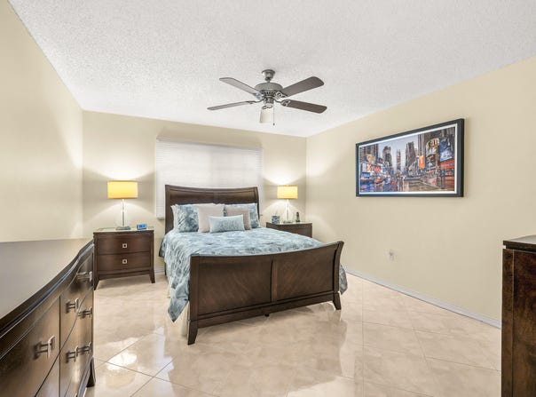 5031 Wiles Road, Coconut Creek, FL 33073