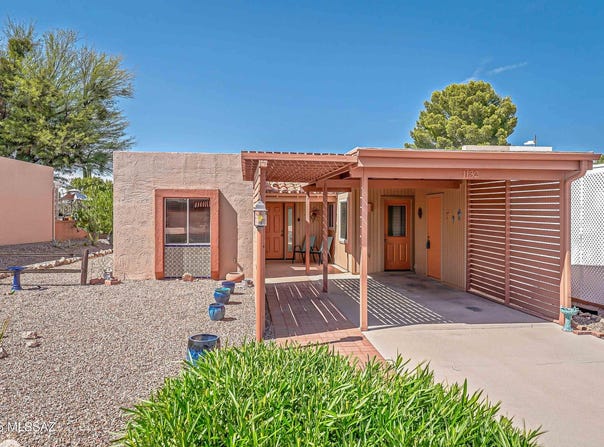 1132 S Alpine Circle, Green Valley, AZ 85614