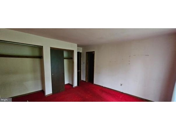 143 OAK PINES BOULEVARD, PEMBERTON, NJ 08068