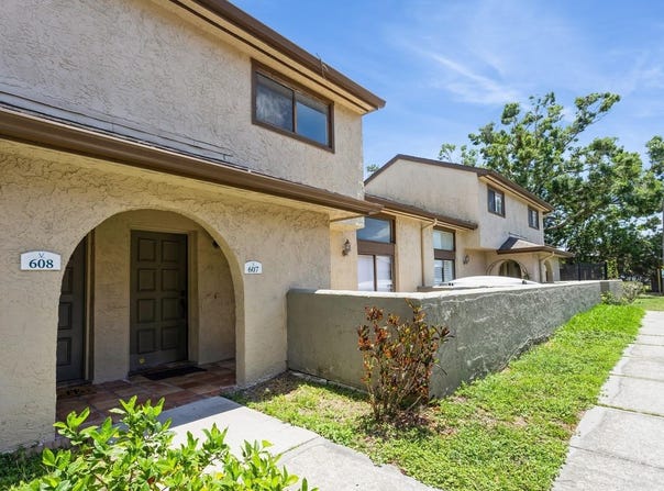 6262 142ND AVENUE N, CLEARWATER, FL 33760