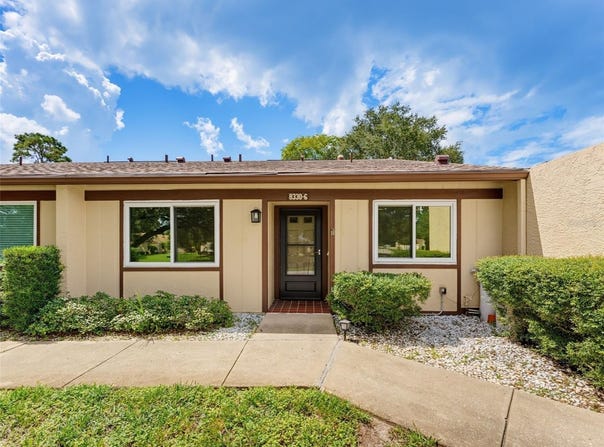 8330 HIGH POINT Circle, PORT RICHEY, FL 34668