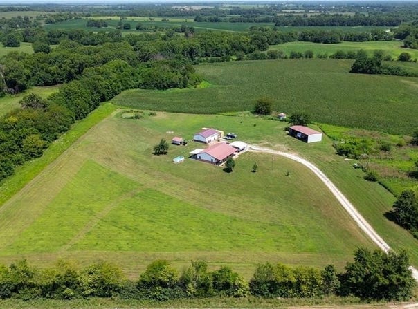 1581 100th Road, Urich, MO 64788
