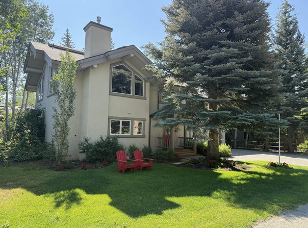 615 Wood River Dr, Ketchum, ID 83340