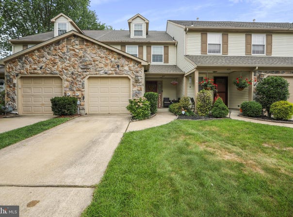 405 HAZELWOOD LANE, MARLTON, NJ 08053