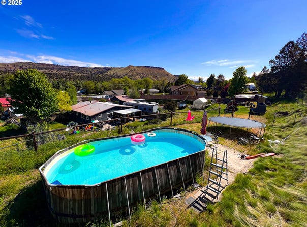 858 E MAIN ST, John Day, OR 97845