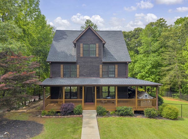 946 Riverdale Road, Toccoa, GA 30577
