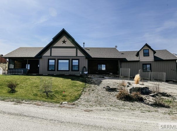101 S 9th Street, Salmon, ID 83467