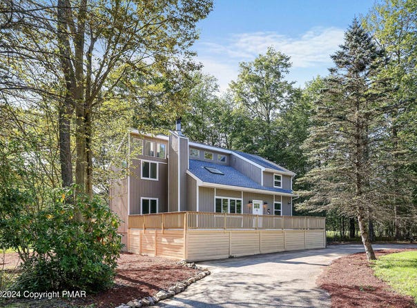 114 Independence Trail, Long Pond, PA 18334