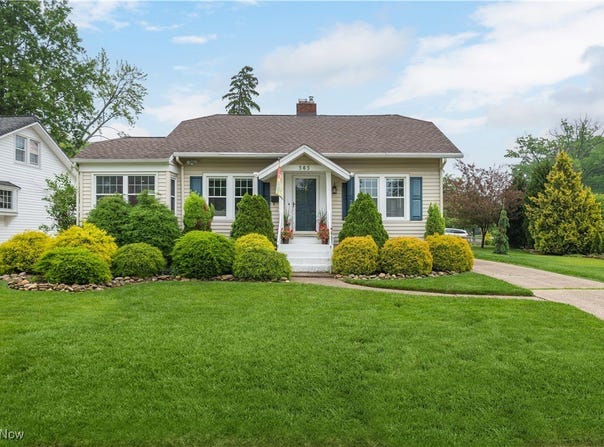 365 Glen Park Drive, Bay Village, OH 44140